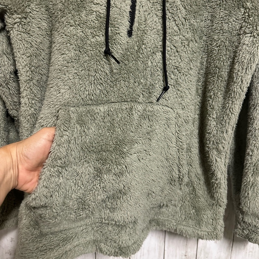 PINK Victoria's Secret Sage  Teddy Sherpa Half Zip Hoodie Size M - Picture 3 of 5